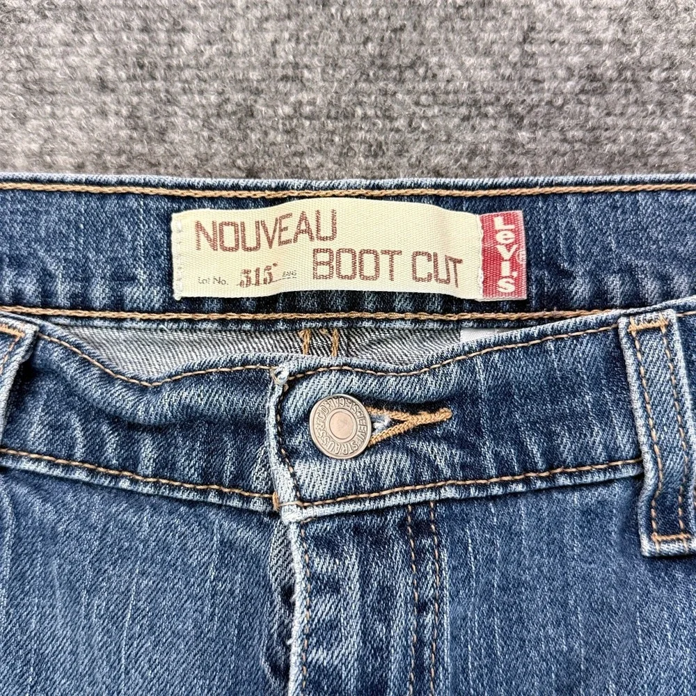 Vtg Levis Nouveau 515 Cut off Shorts Womens‎ 14M Blue Denim Shortie Frayed Hem